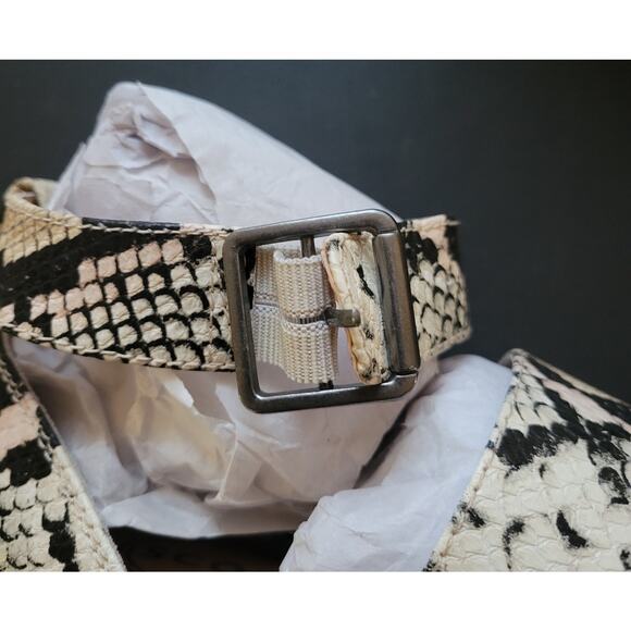 Scoop Women's Espadrille Wedge Sandal Size 9 Snake Print - Picture 8 of 9